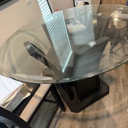Round Glass Table & Chairs In Black