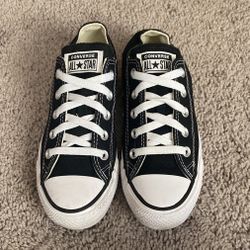 Converse All Stars Chuck Taylor Sneakers Size 6 Women/ Mens 4 As Shown In Size Tag