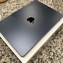 2023 MacBook Air M2 Chip