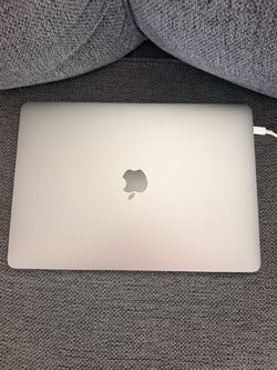 Apple MacBook Pro 13” Laptop A1706 EMC 3136 (For Parts Only - READ DESCRIPTION)
