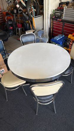 50s style table and chairs