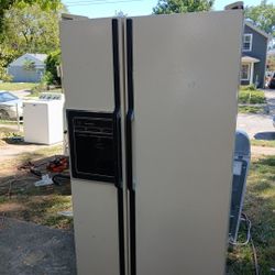 Ge Refrigerator 