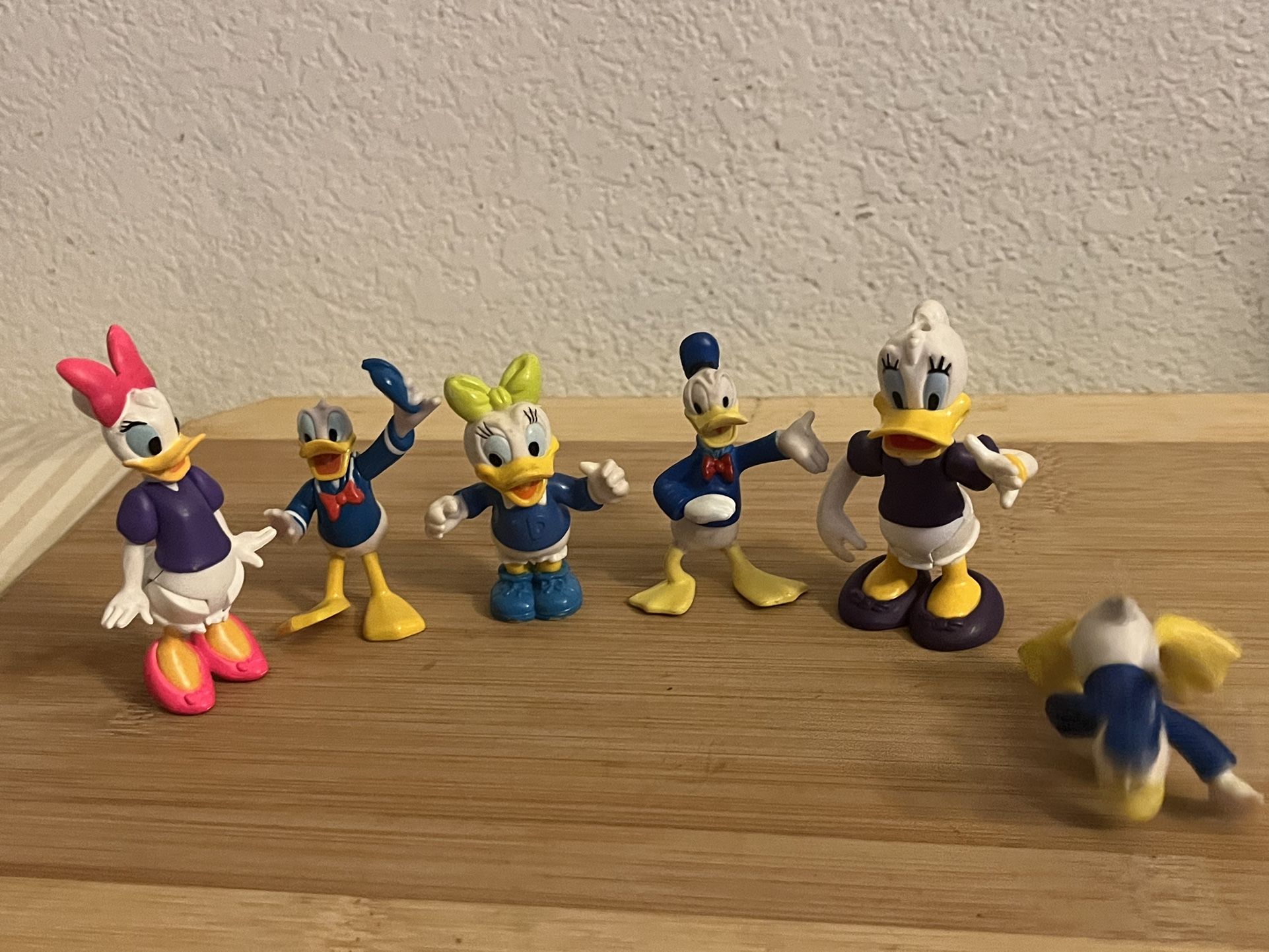 Lot of 6 Vintage Donald and Daisy Duck Figures PVC - Disney