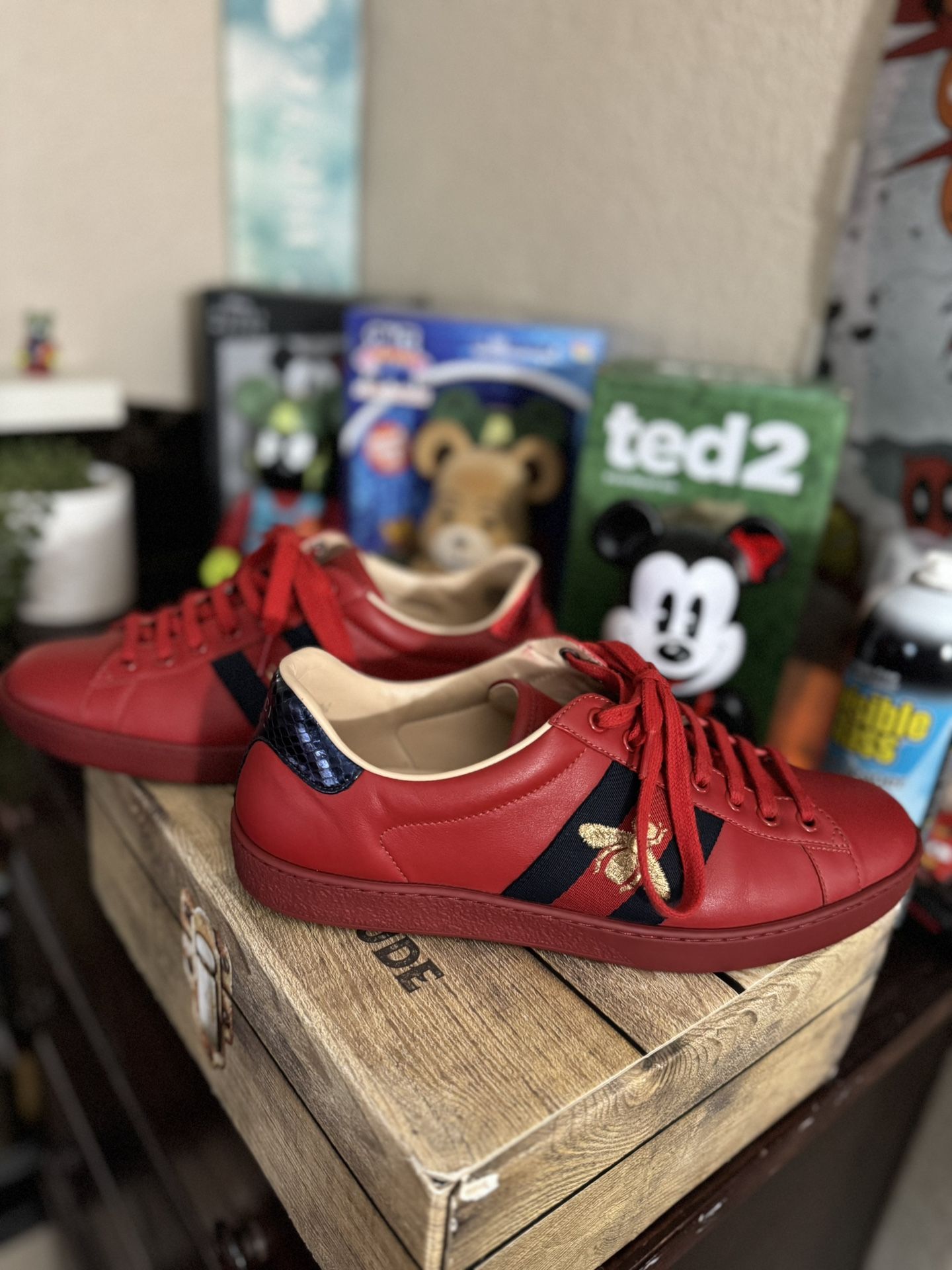 Gucci King Bee Ace Sneakers 