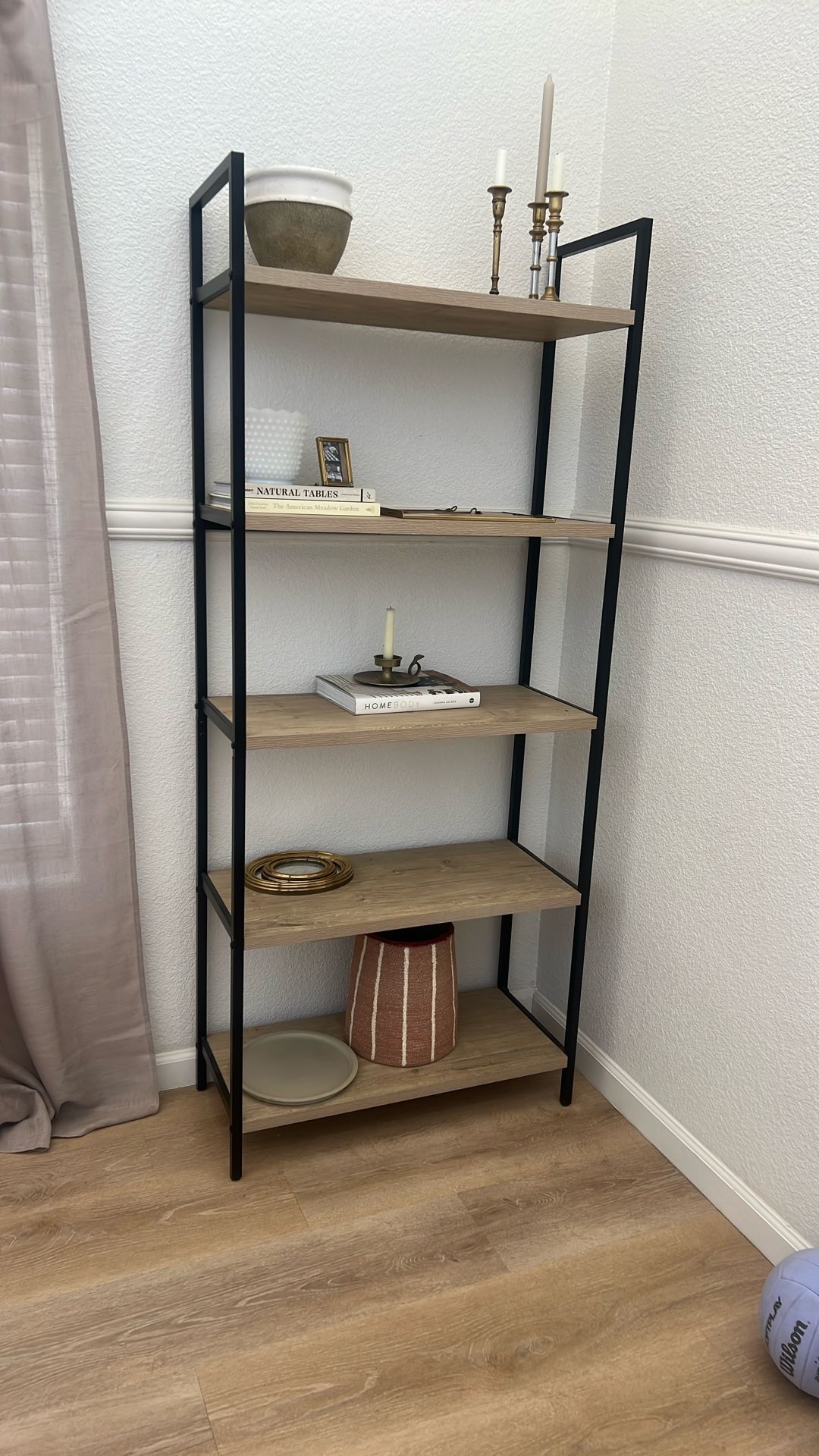 Target Shelf
