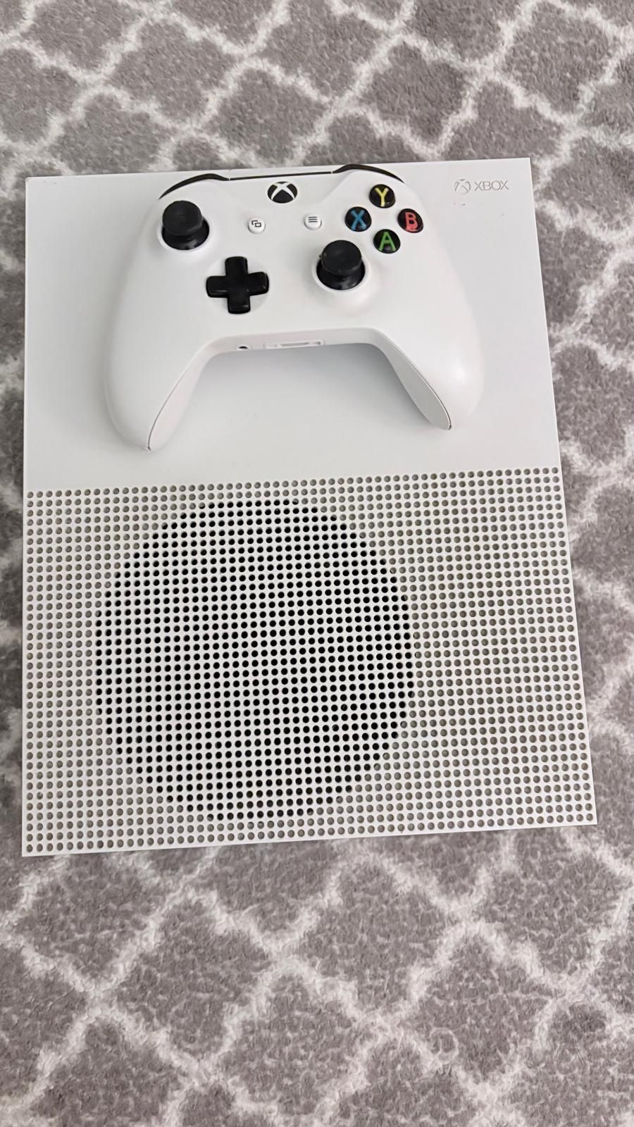 Xbox One S