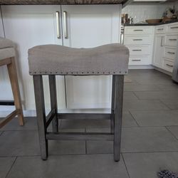3 Barstools