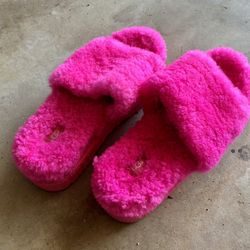 UGG plush slipper pink fuzzy slides women size 10