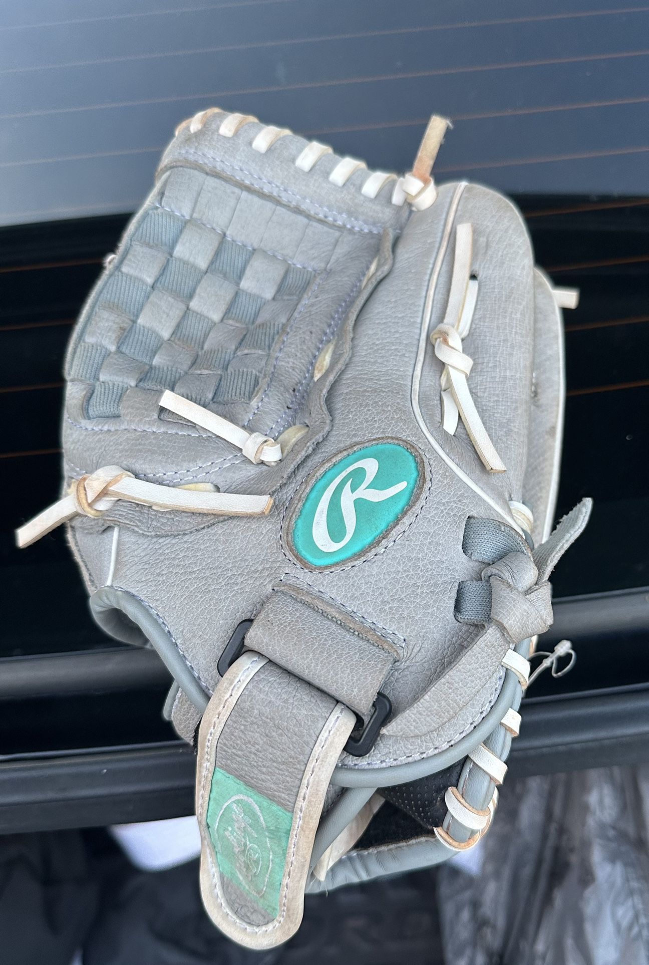 Like New Softball Glove 