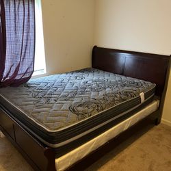 Bedroom set For Sale 