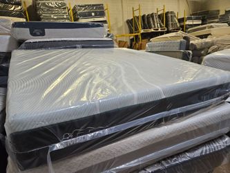 King size Pro adapt firm Tempur-Pedic mattress only special