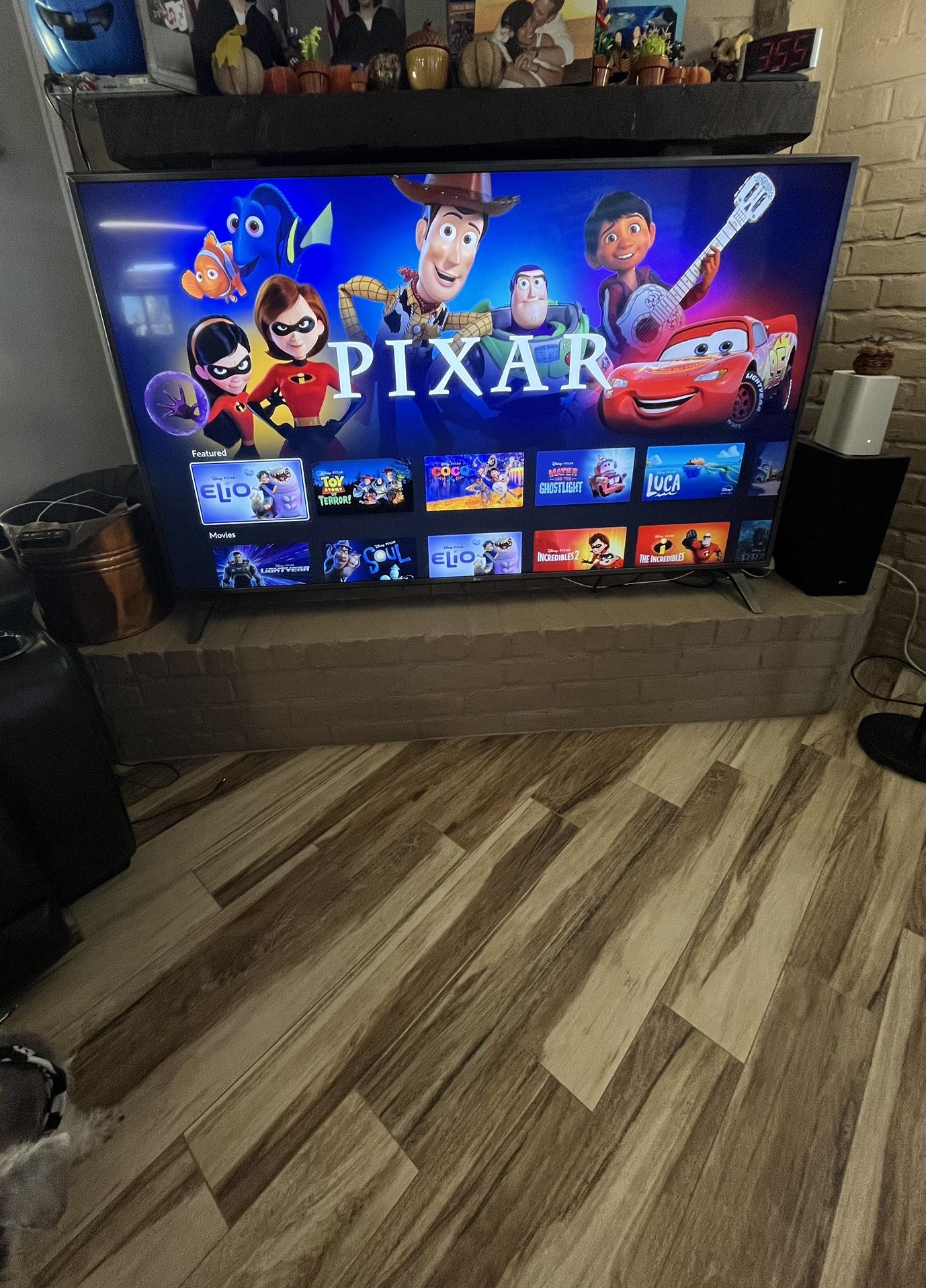 Smart TV LG 75” Works Great!!!!