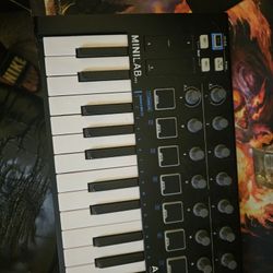 mini lab mk2 with a gaming monitor 