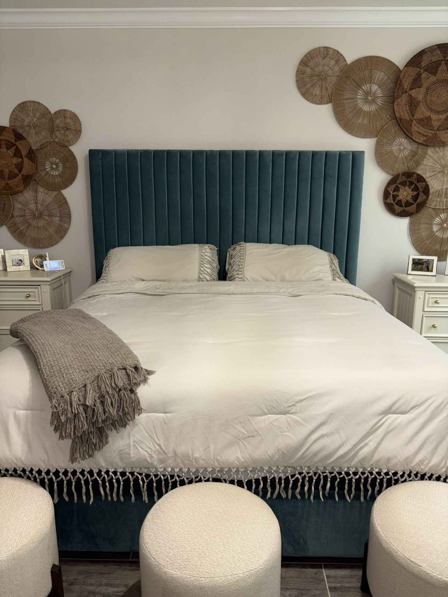 Green Velvet King Bed Frame High Headboard Excellent Used Condition