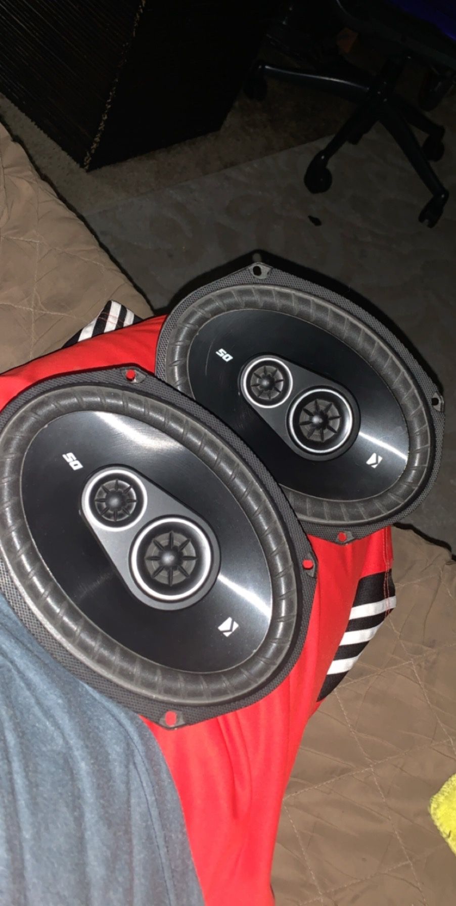 Kicker speakers (Size 6x9” [160x230mm]) 3 ways speaker