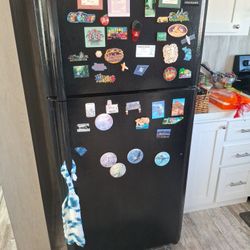 Frigidaire Fridge and Freezer Garage Ready