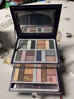 Tarte Mirror Eyeshadow Box - Gently Used 