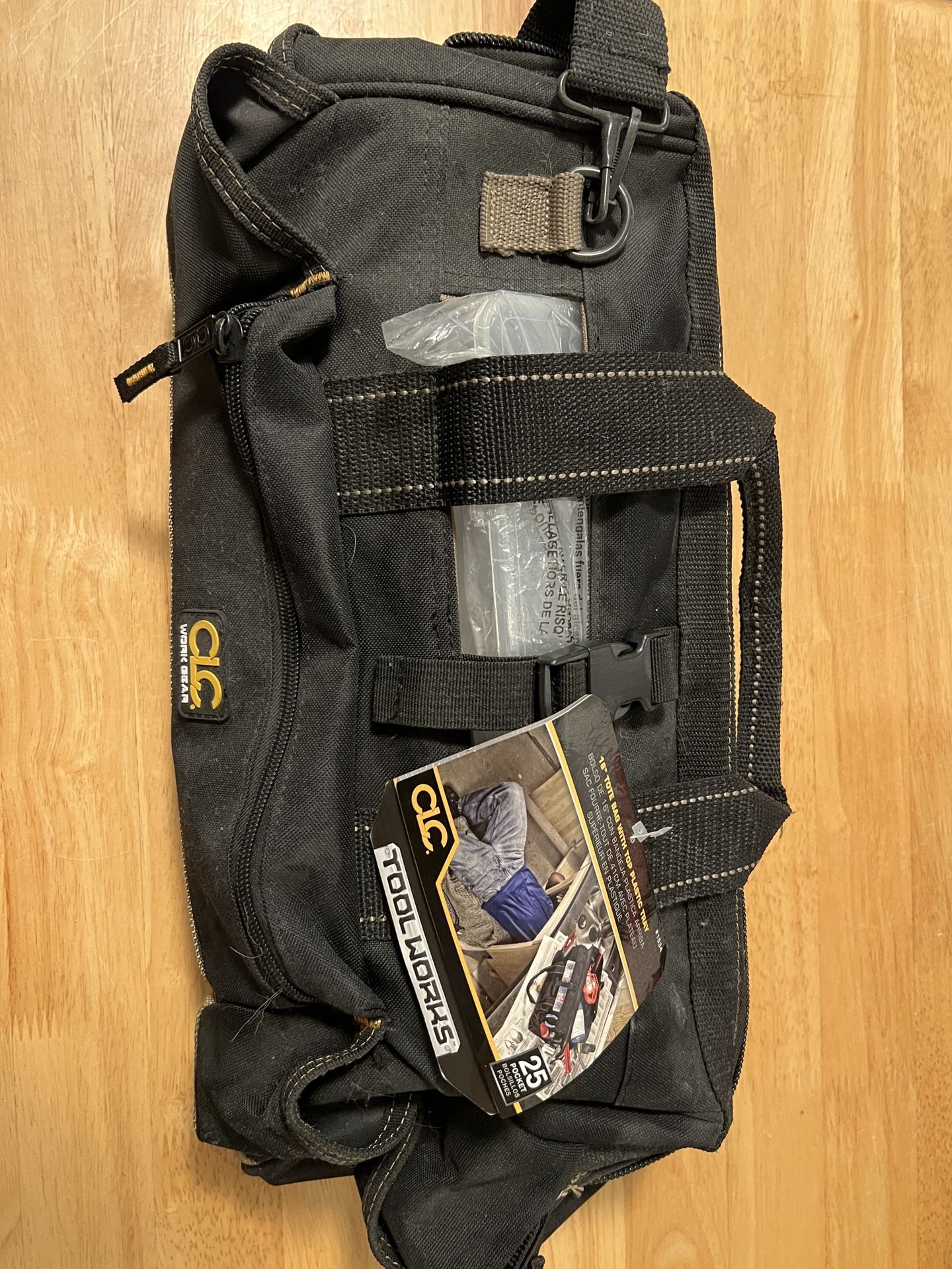 CLC 16” Tool Bag With plastic Organizer