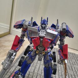Optimus Prime Transformers figure