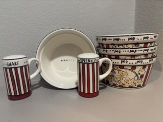 Gift Set! 4 Popcorn Bowls and 2 shakers