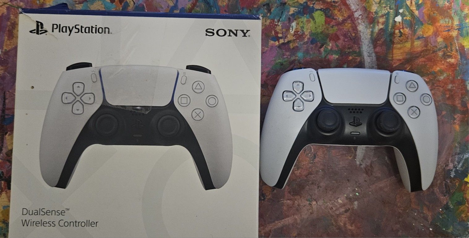 PS5 CONTROLLER LIGHTLY USED WITH BOX