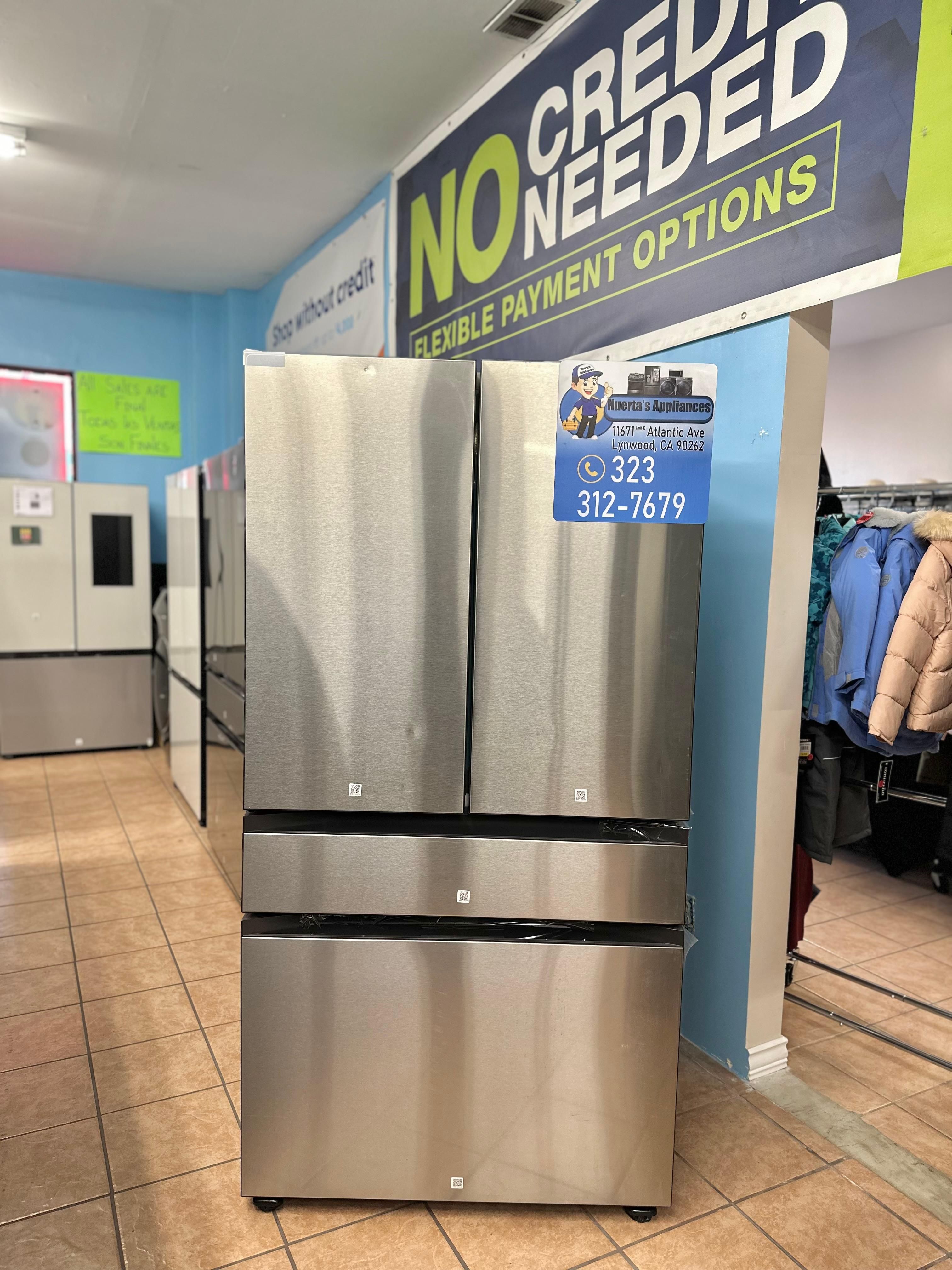 Samsung Bespoke 29 cu. ft. 4-Door French Door Smart Refrigerator with Beverage Center
