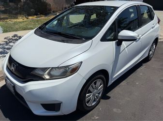 2017 Honda Fit LX automatic 153k miles no resellers please