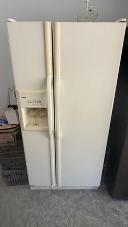 Refrigerador usado en venta – Funciona bien y con máquina de hielo
