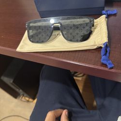 Louis Vuitton Sunglasses 
