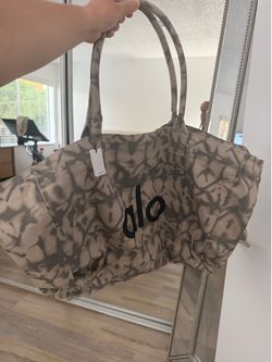 Alo brand new tote bag