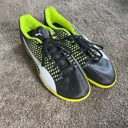 Puma Indoor Soccer Shoes 10