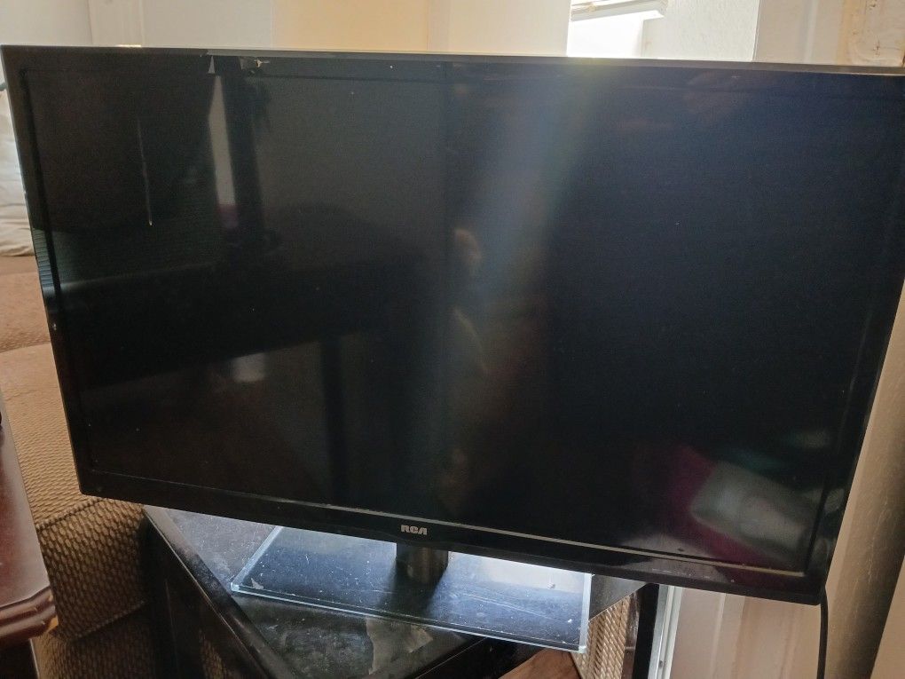 RCA 32" Flat Screen