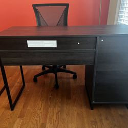 Extended Desk With Chair 