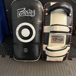 Muay Thai Strike pads