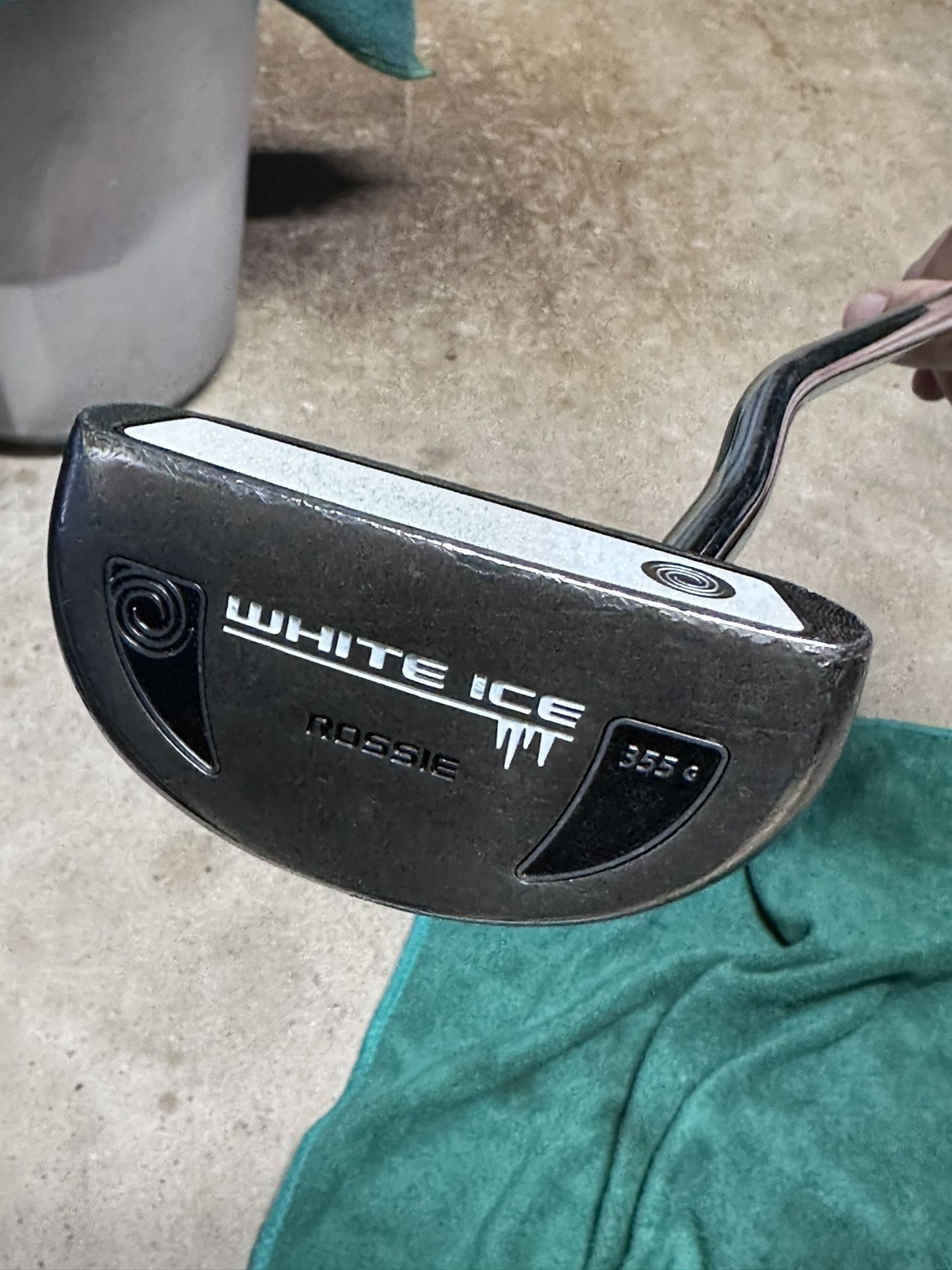 ODYSSEY WHITE ICE ROSSIE Putter 355G / 33 Inches / Right Hand