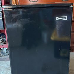 Small Refrigerator Franklin Chef