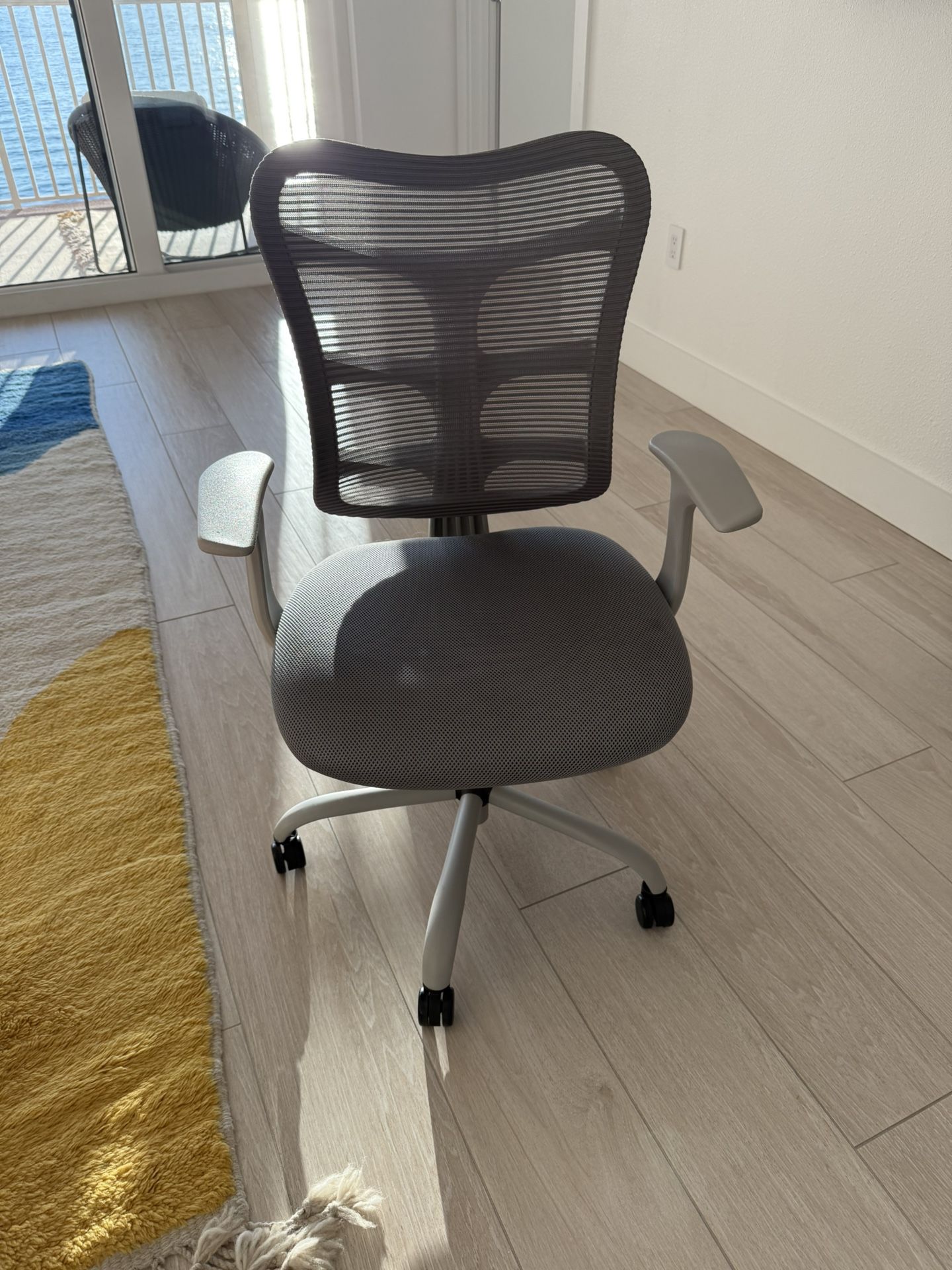 Height Adjustable Office Chair