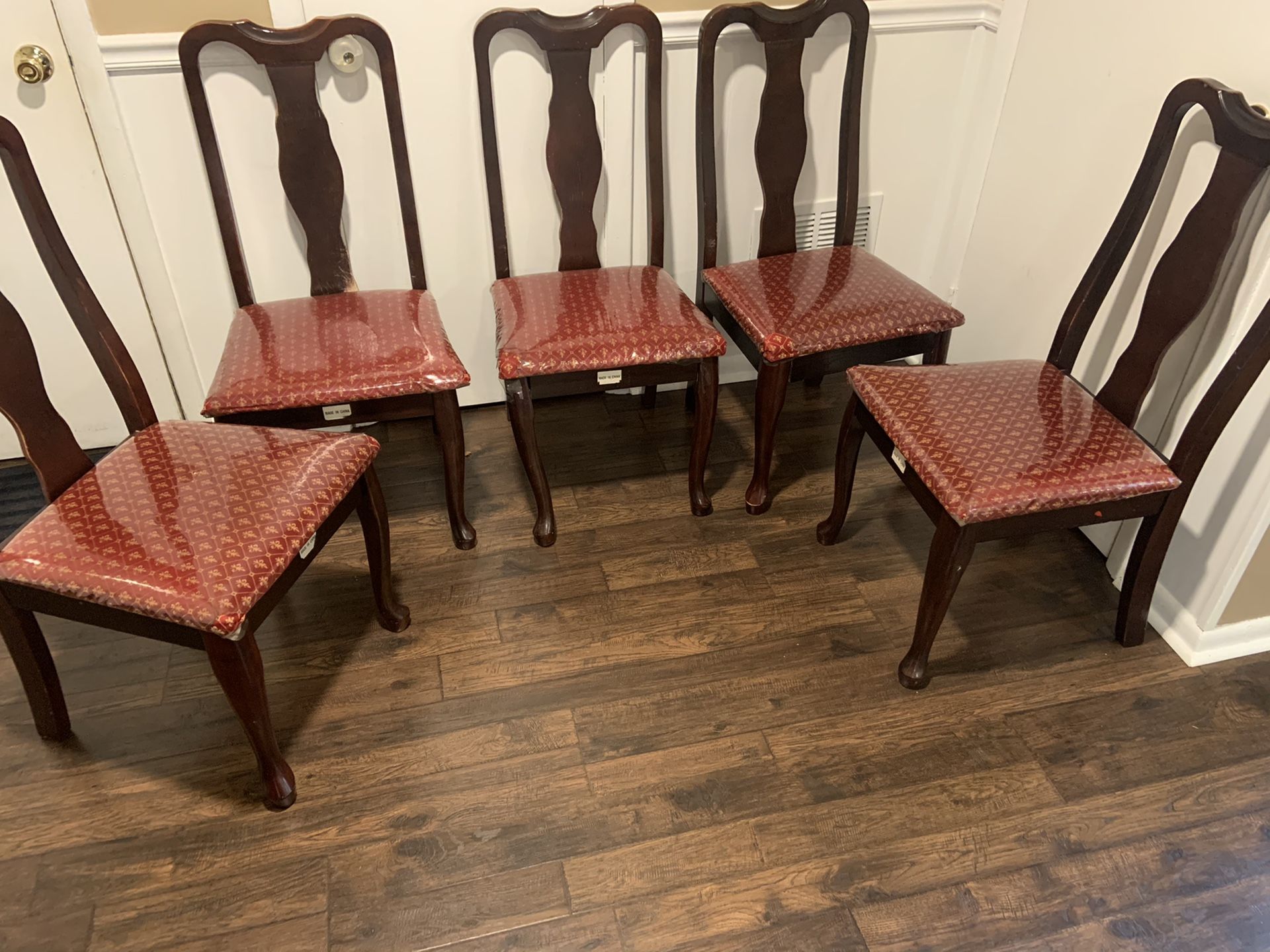 FREE DINING CHAIRS