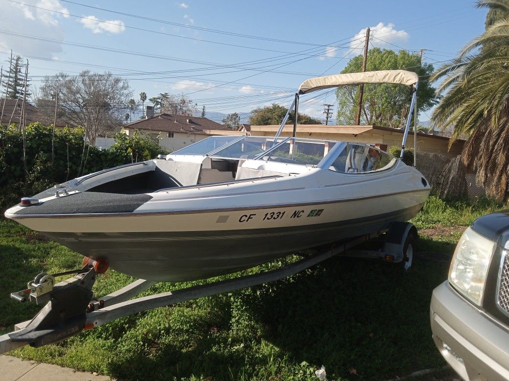 90 Bayliner Capri