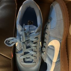 Nike field General