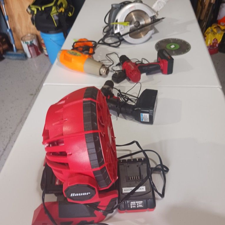 Assorted Workshop Items.