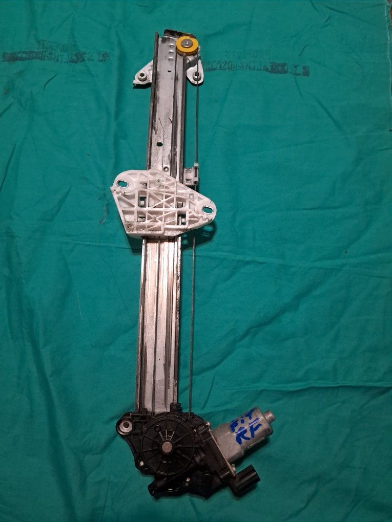 2015-2020 HONDA FIT FRONT RIGHT PASSENGER DOOR WINDOW REGULATOR W/ MOTOR OEM