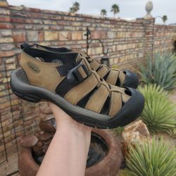 KEEN Newport H2 Waterproof Leather Walking Hiking Womens Sandals Size 7.5