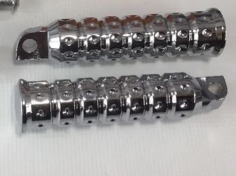 Chrome Foot pegs For Harley Davidson