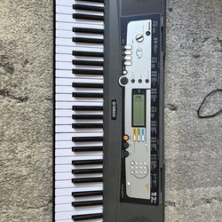 Yamaha EZ-200 Keyboard