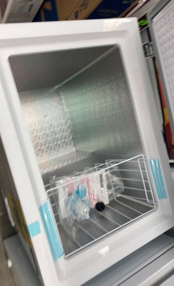 Thomson TFRF520 chest freezer SCP for Sale in Dallas, TX OfferUp
