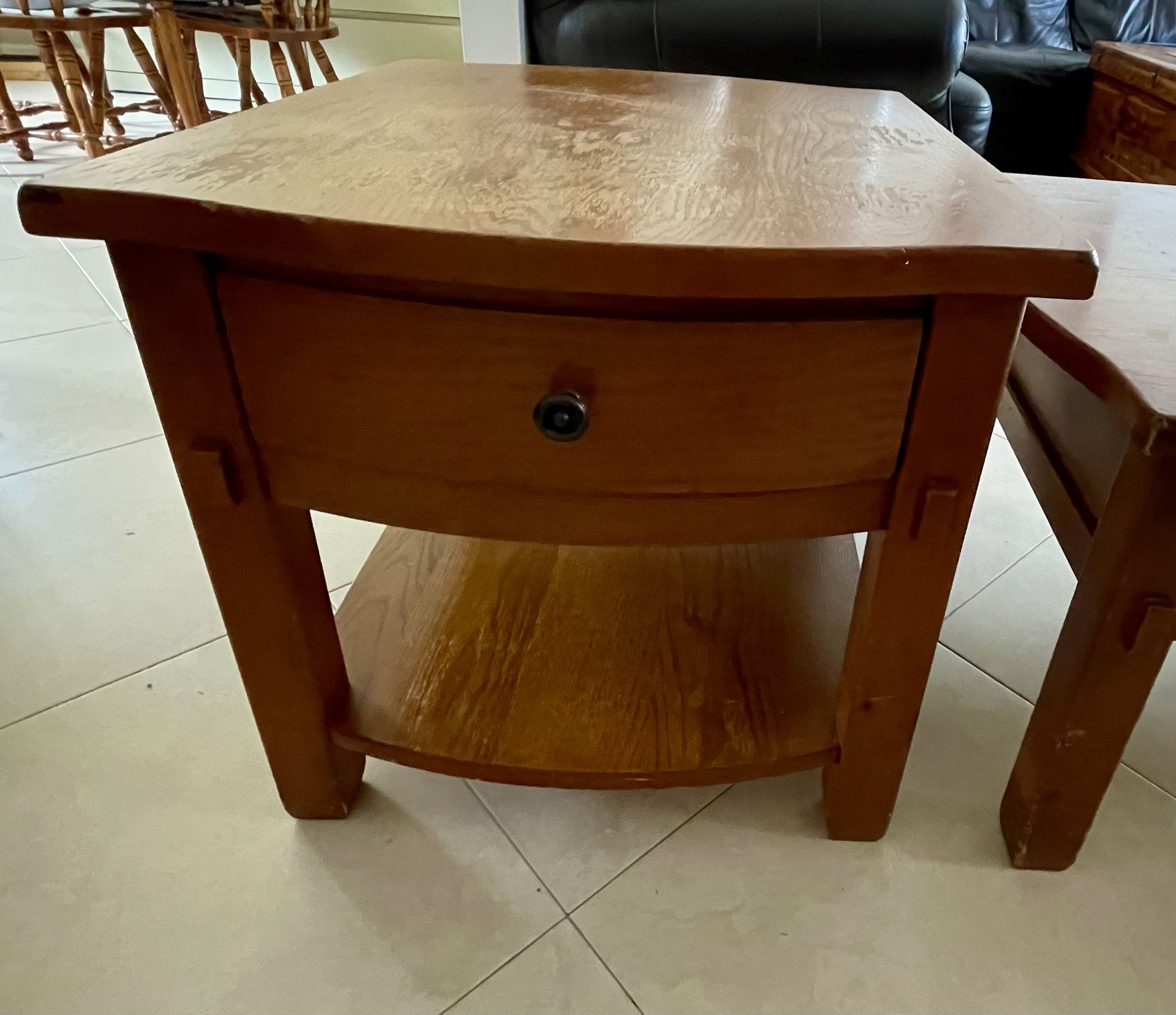 Broyhill Coffee & End Tables