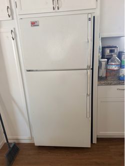 Refrigerator $90 obo