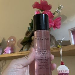 Mary Kay Make Up Remover