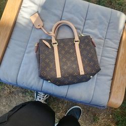Louis vuitton hanbig